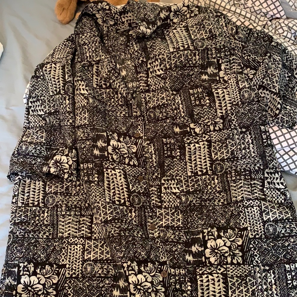 hawaiian button down
